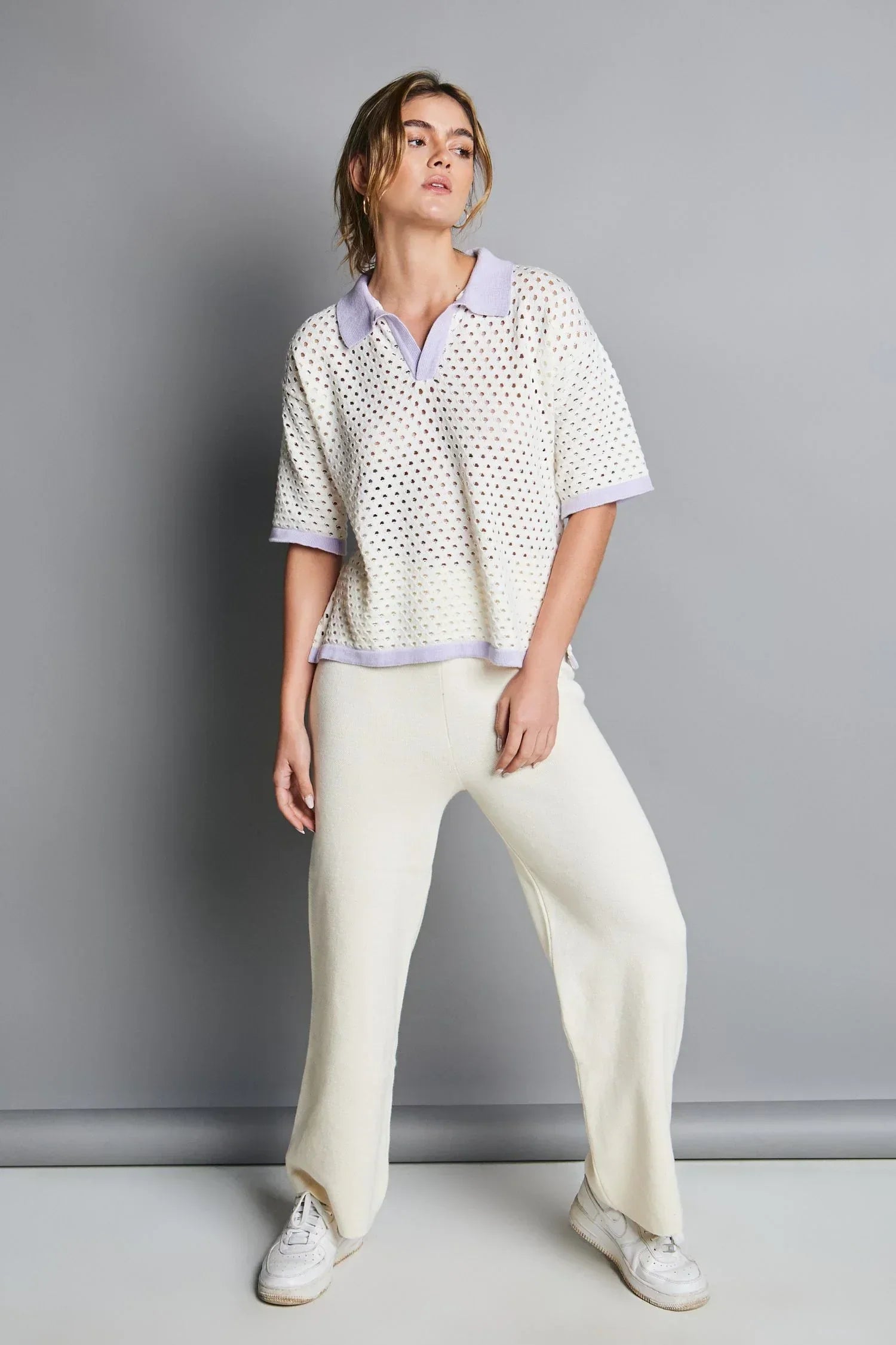 Camiseta Aurora en algodón calado tipo polo – Mujer